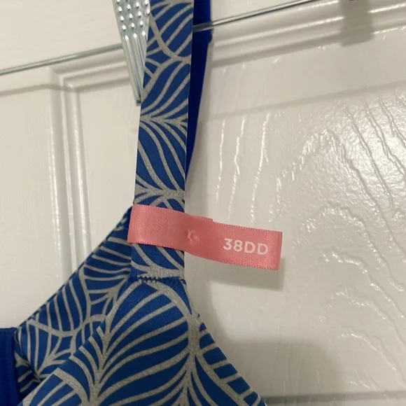 Ambrielle 38 DD bra - Picture 3 of 6